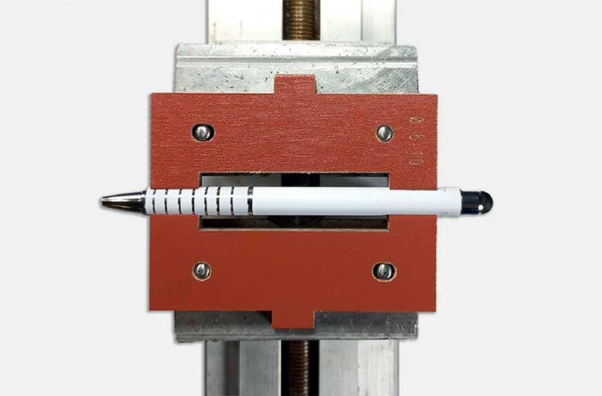 MORDAZAS-PARA-BOLÍGRAFOS