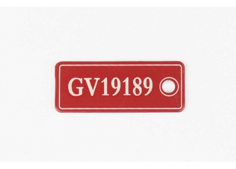 LLAVERO-RECTANGULAR-ALUMINIO-ROJO-40-X-16-MM