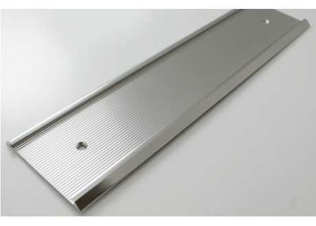 PORTA-PLACAS-MURAL-PLATA-203-X-25-MM