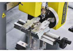 MORDAZAS-PARA-ETIQUETAS-Y-PLACAS