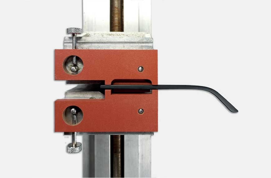 MORDAZAS-PARA-PATILLAS-DE-GAFAS