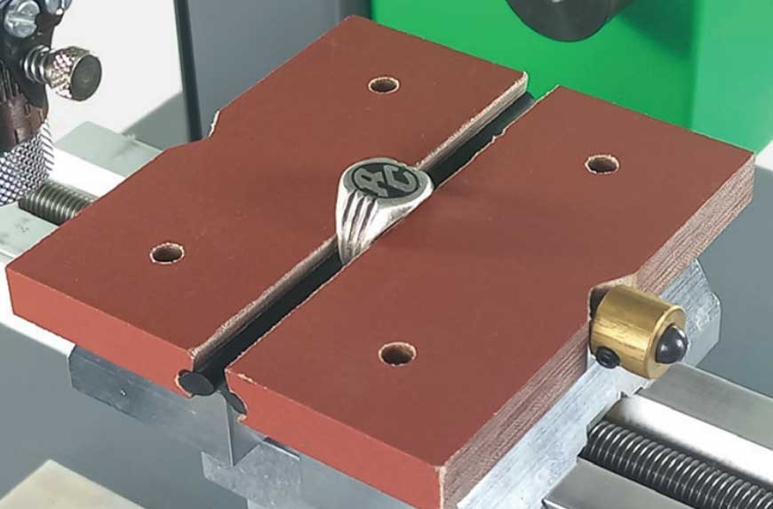 MORDAZAS-PARA-ANILLOS-CON-SELLO