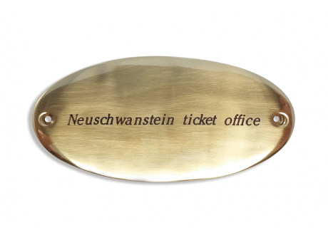 PLACA-DE-PUERTA-LATÓN-OVALADA-PLANA-135X65-MM