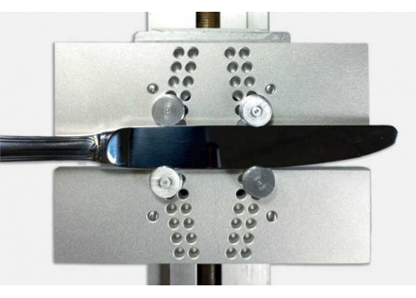 MORDAZAS-DE-ALUMINIO-PARA-CUBIERTOS