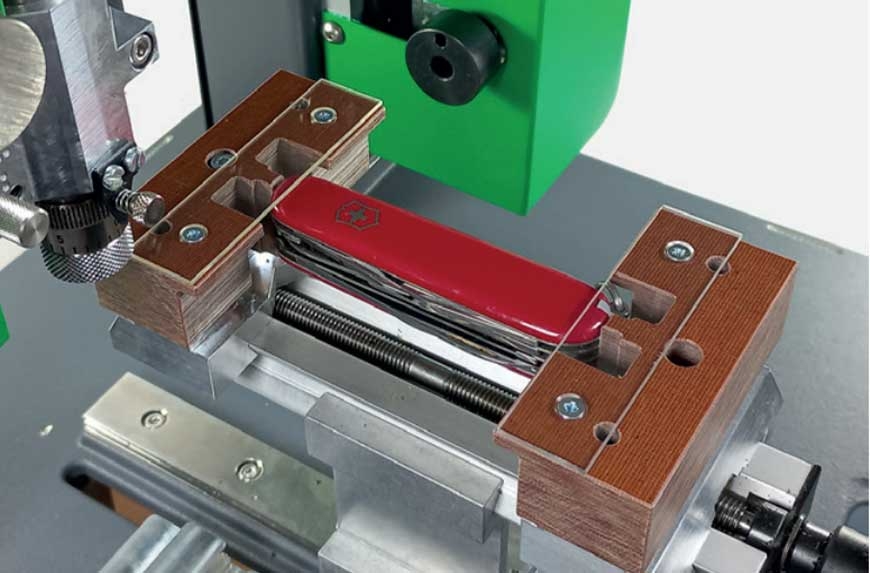 MORDAZAS-PARA-NAVAJAS-MULTIUSO