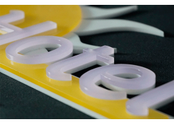 METACRILATO-AMARILLO-ESCARCHADO-3-0