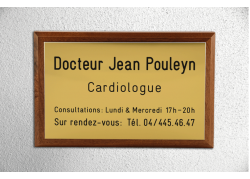 SOPORTE-DE-MADERA-PARA-RÓTULOS-340-X-240-X-20-MM